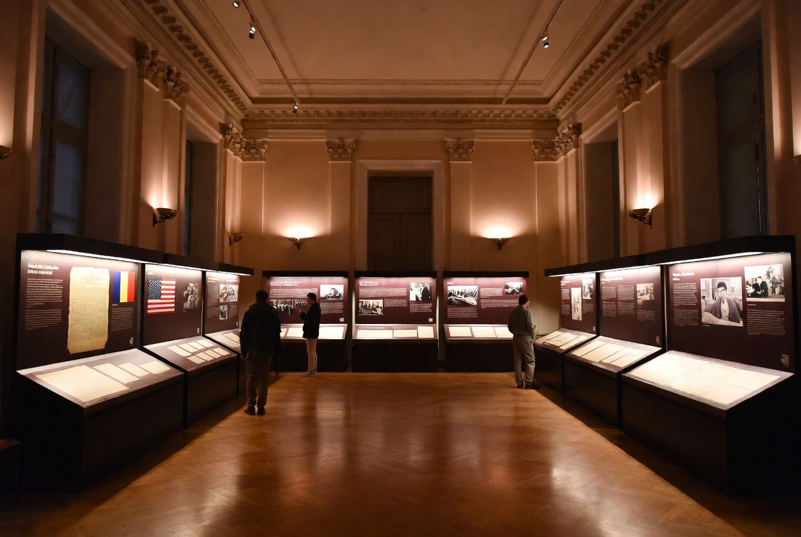 România deschide o expoziție aniversară dedicată relației cu Statele Unite, la 250 de ani de la Declarația de Independență